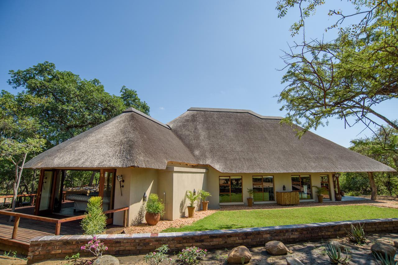 Kusudalweni Safari Lodge & Spa Guernsey Nature Reserve Exterior photo